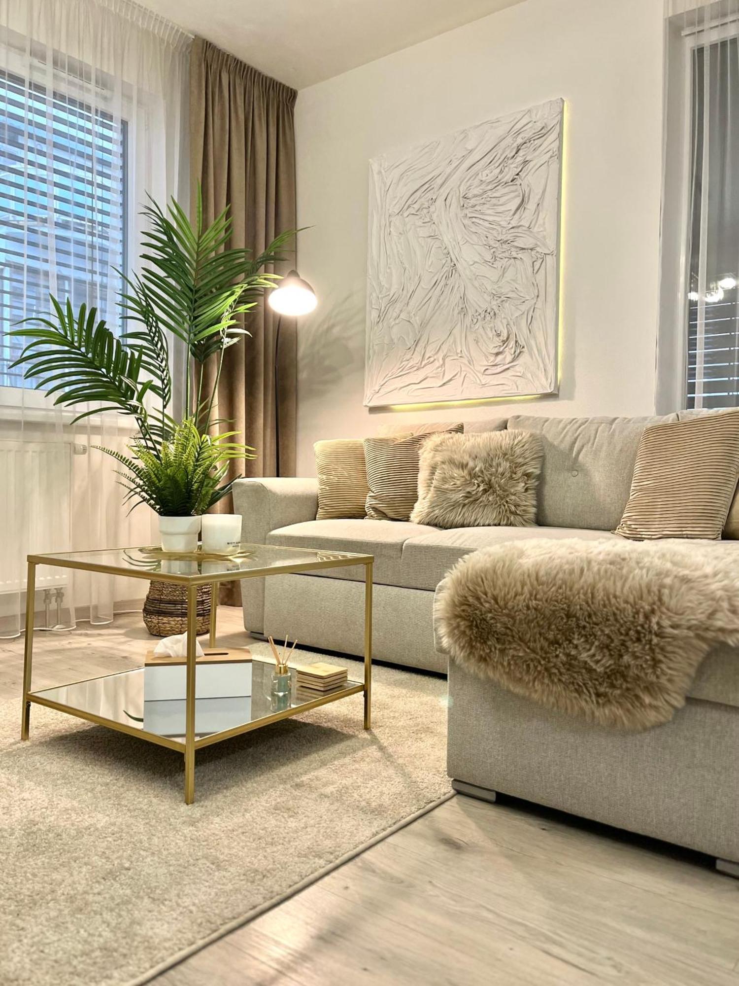 The Elite Suite II Downtown Ac & Garage Parking Bratislava Eksteriør bilde